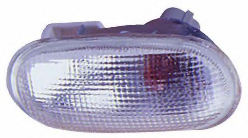 Лампа сигналу повороту переднього Лів/Прав (білий) MITSUBISHI LANCER VI 09.95-08.03